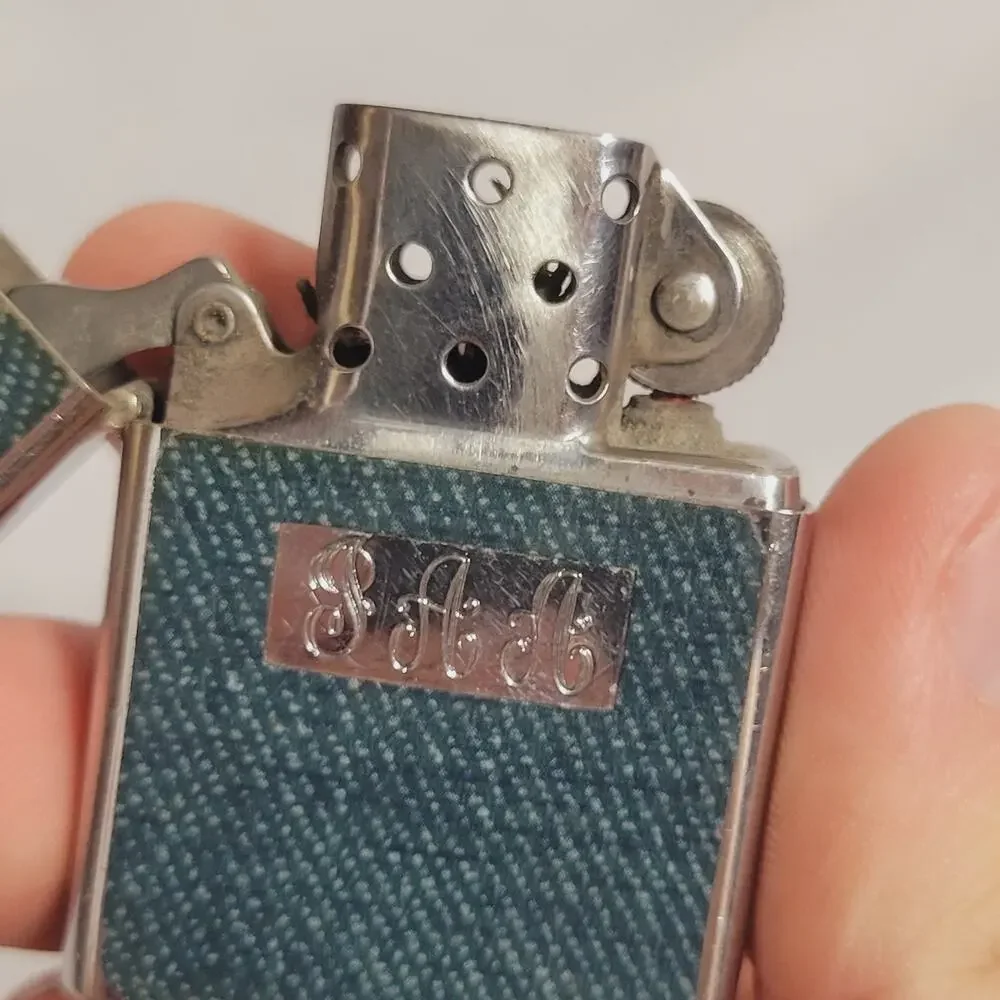 Vintage 1976 Bradford Zippo Denim Texture Jeans Model Oil Lighter Chrome Plated